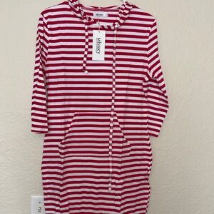 Womans hoodie long sleeve dress size M NWT